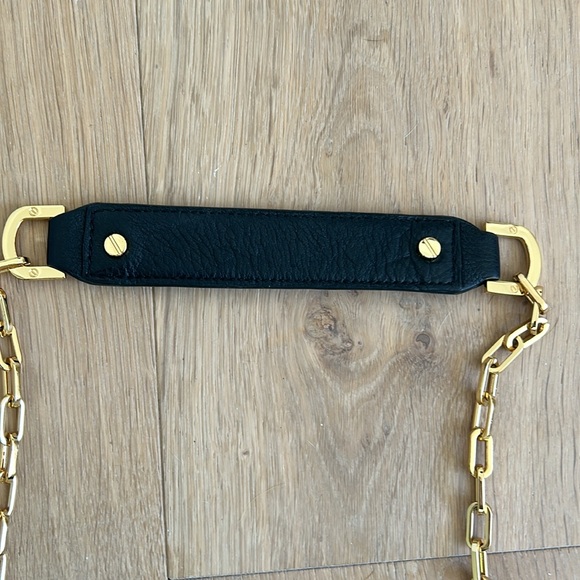 Tory Burch Reva Cross body leather black flap bag with gold chain strap. - Picture 4 of 11